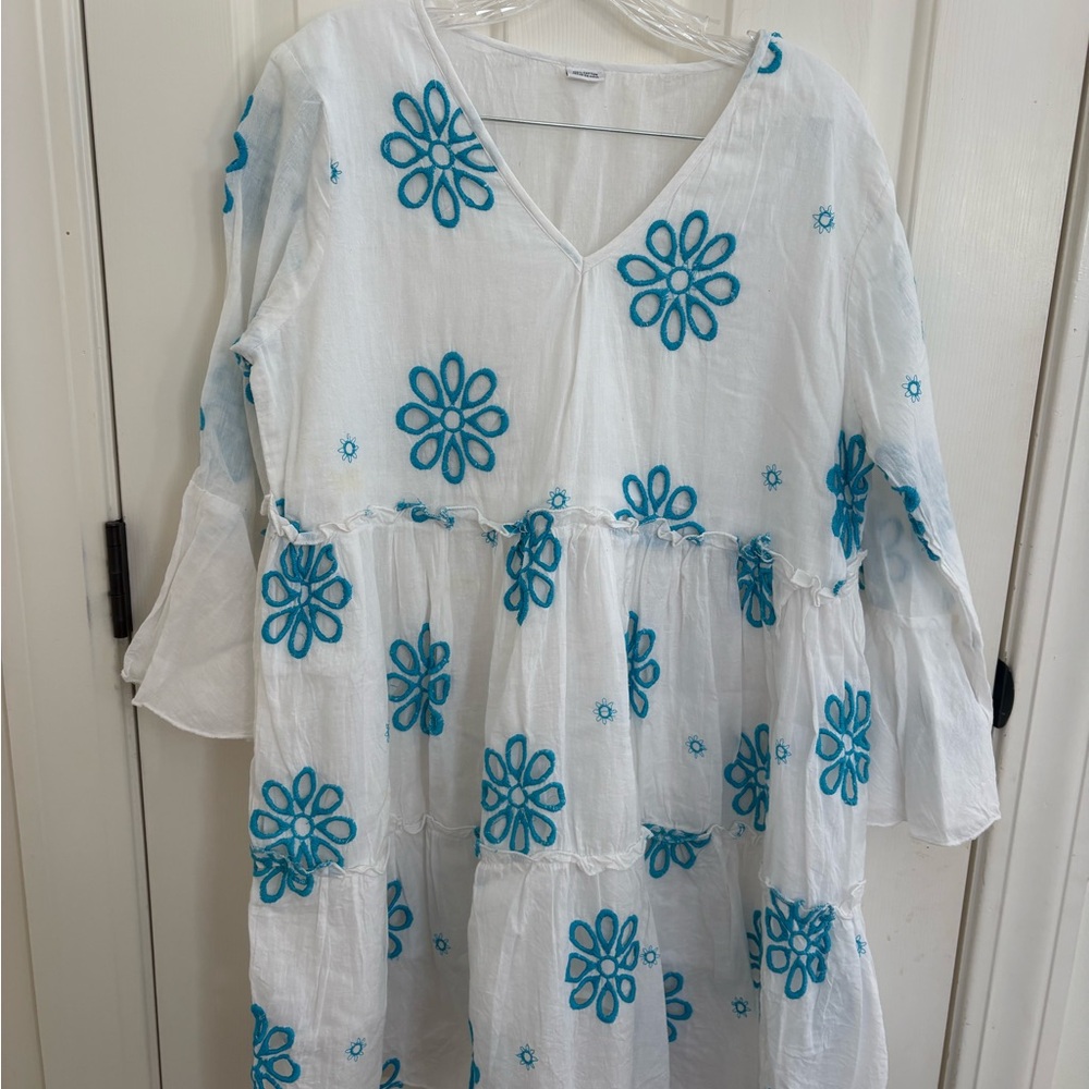 Embroidered cotton flower dress